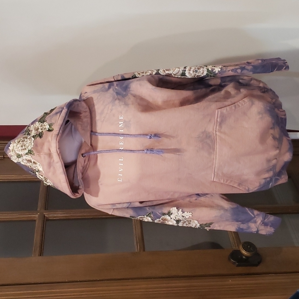 CIVIL Regime Embroidered Roses Hoodie NWOT
